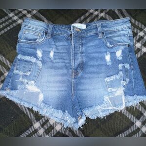 RE GENERATION DISTRESSED JEAN SHORTS